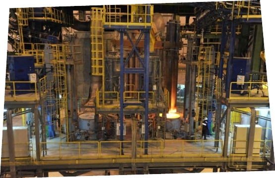 Twin-position ladle furnace unit 